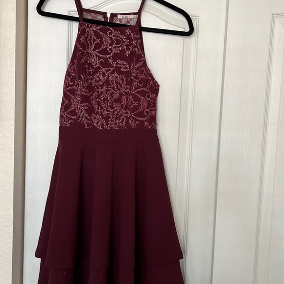 NWT Francesca’s Collection | mi ami | Red Burgundy Semi Formal Midi Dress - Picture 2 of 10